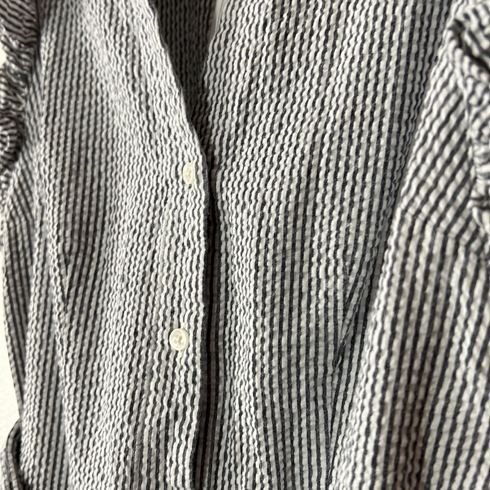 1901 Seesucker Cropped Wide Leg Jumpsuit - Picture 6 of 8